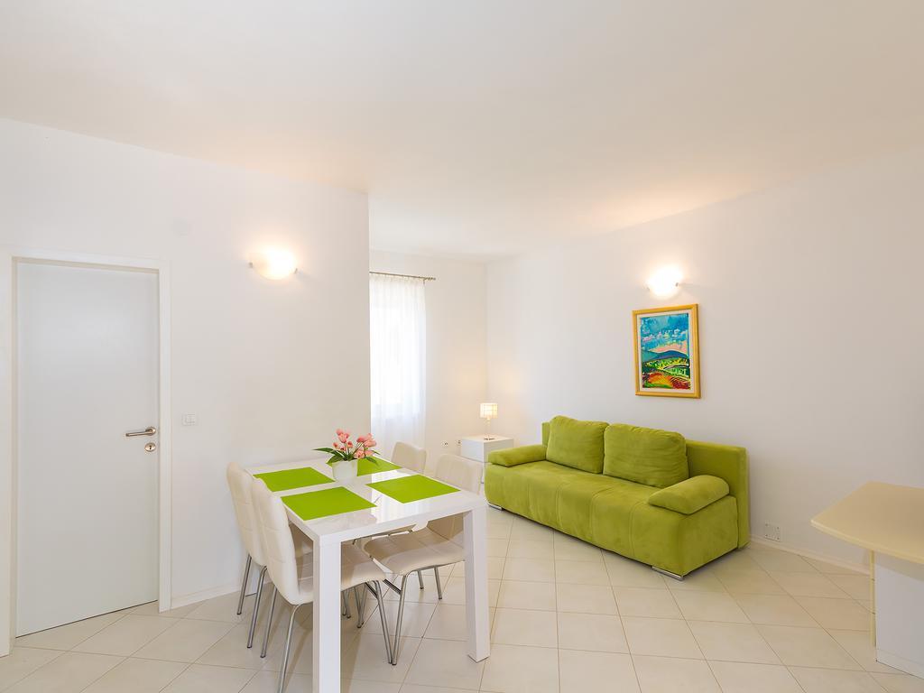 Apartments Gala Poreč Eksteriør bilde